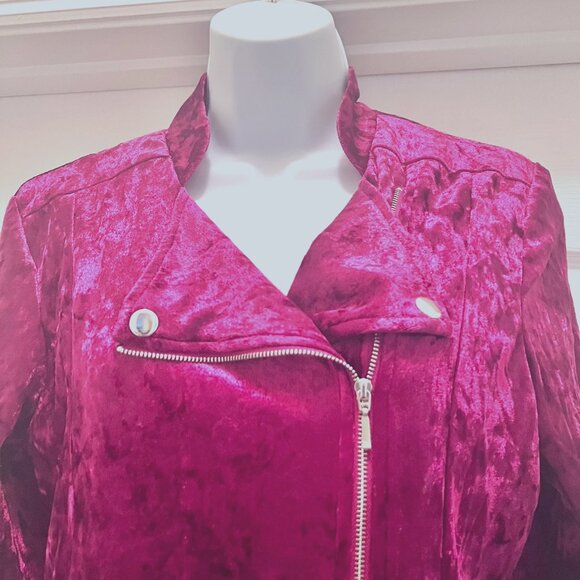 Soho Apparel LTD.-Women's Size Small-Zip Up Front Long Sleeve top/Jacket-Velvet - Picture 6 of 10